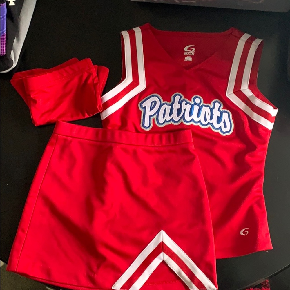 Patriots cheer uniform